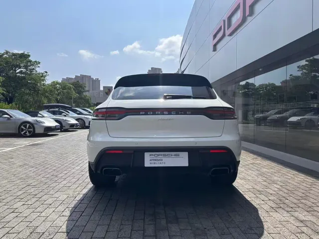 Porsche Macan — Фото автомобиля 5