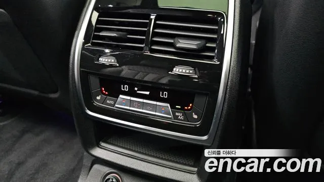 BMW X7 — Фото автомобиля 24