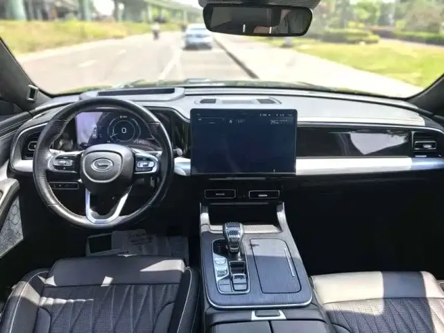 GAC Trumpchi GS8 — Фото автомобиля 4
