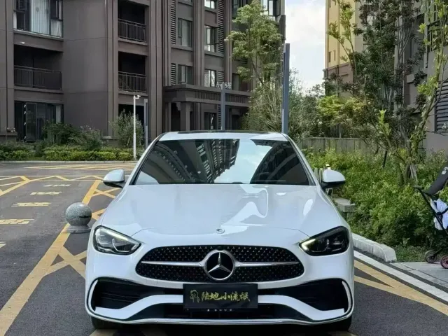 Mercedes-Benz C-Class — Фото автомобиля 2