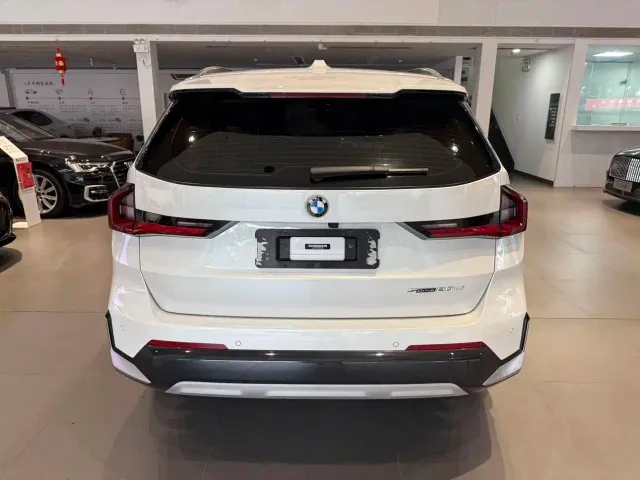 BMW X1 — Фото автомобиля 5