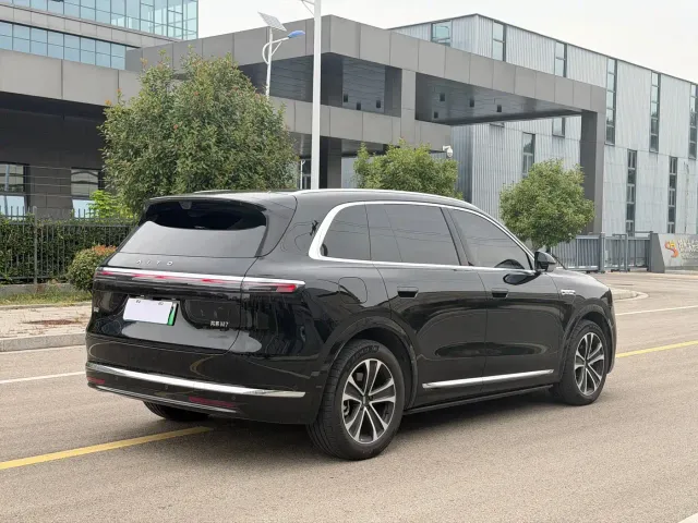 Aito M7 — Фото автомобиля 6