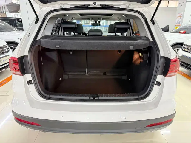 Volkswagen Tharu — Фото автомобиля 16