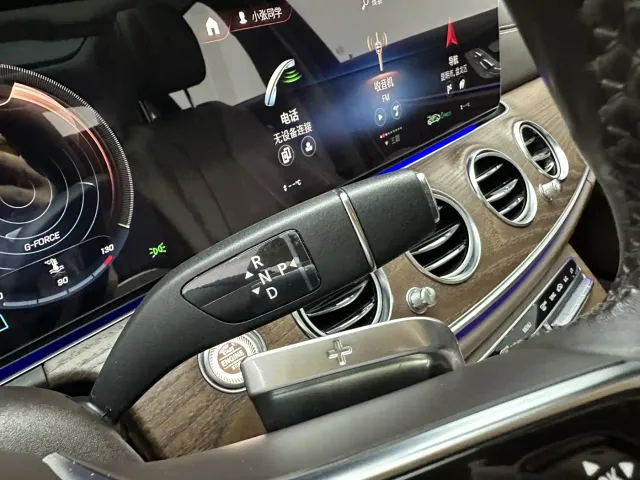 Mercedes-Benz E-Class — Фото автомобиля 17