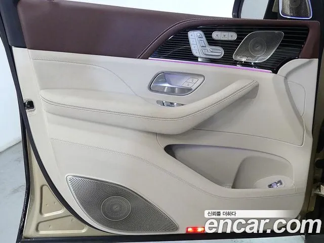 Mercedes-Benz GLS-Class — Фото автомобиля 9
