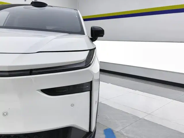 Toyota BoZhi 3X — Фото автомобиля 5