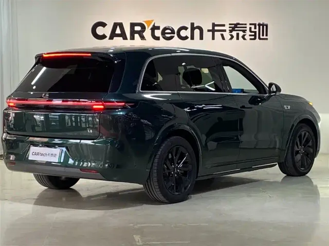 Li Auto L8 — Фото автомобиля 5