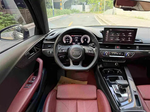 Audi A4L — Фото автомобиля 12