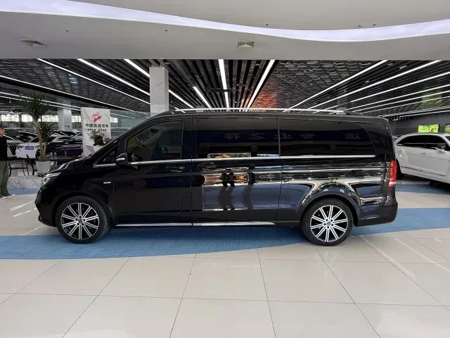 Mercedes-Benz V-Class — Фото автомобиля 4