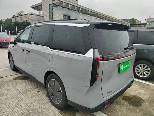 Maxus Dajia 7 — Фото автомобиля 4
