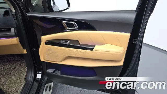 Kia Carnival Generation 4 — Фото автомобиля 14