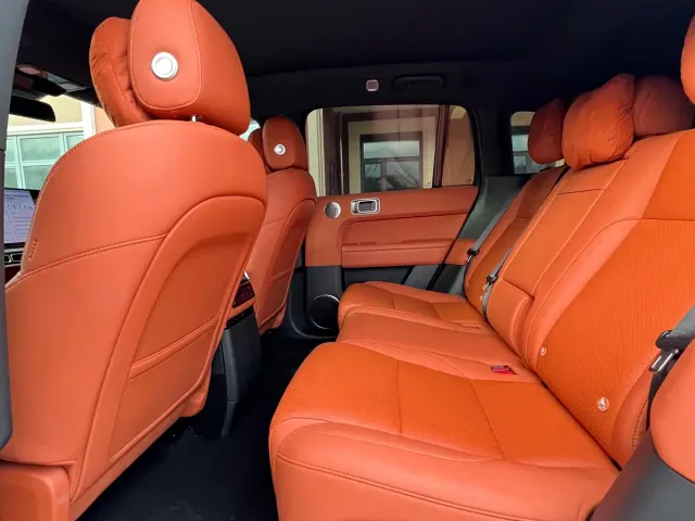 Li Auto L6 — Фото автомобиля 11