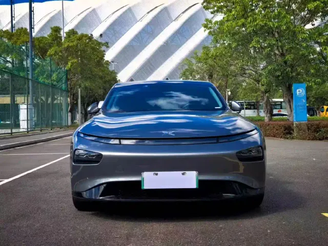 Xpeng P7 — Фото автомобиля 2
