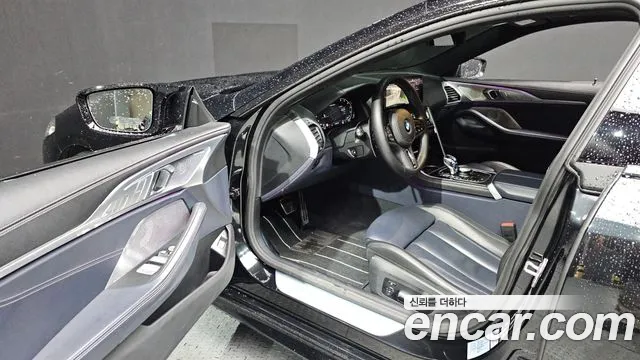 BMW 8-Series — Фото автомобиля 8