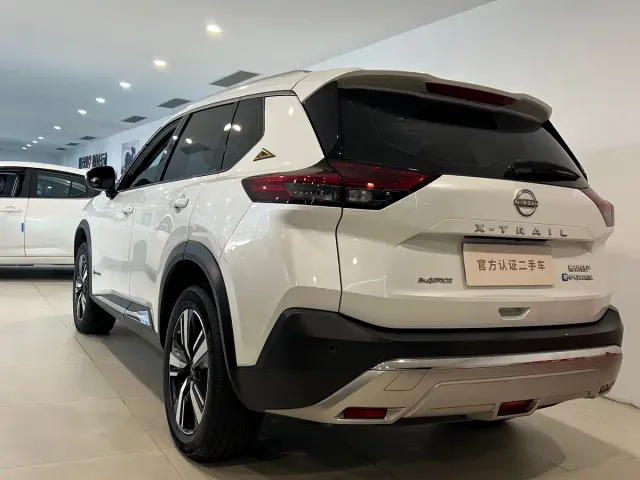 Nissan X-Trail — Фото автомобиля 5