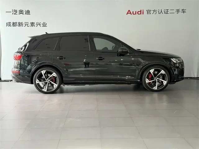 Audi Audi SQ7 2024 4.0 TFSI Dark Knight Edition — Фото автомобиля 3