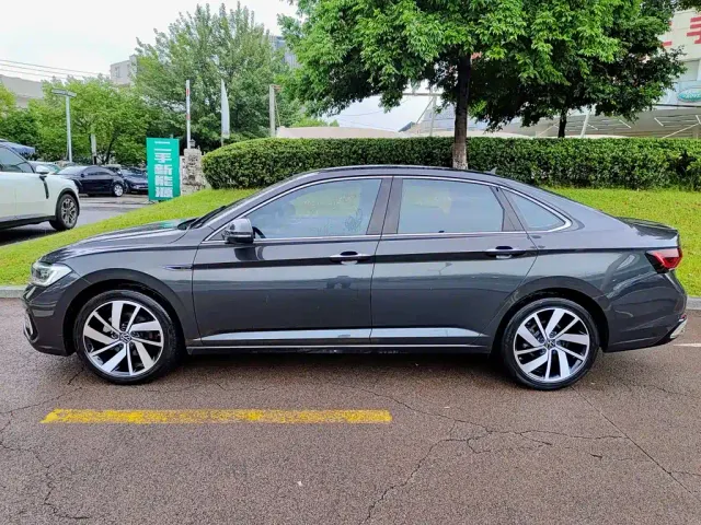 Volkswagen Sagitar — Фото автомобиля 3