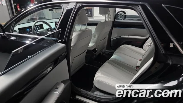 Hyundai Grandeur GN7 — Фото автомобиля 27