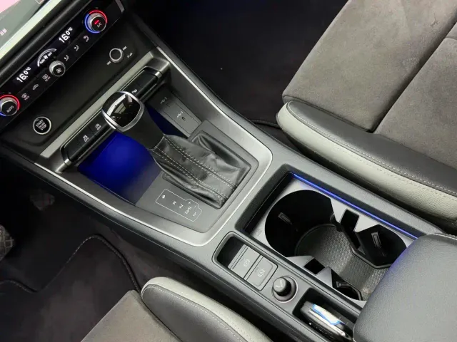 Audi Q3 — Фото автомобиля 11