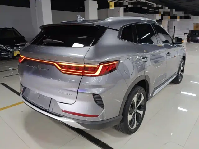 BYD Song PLUS — Фото автомобиля 6