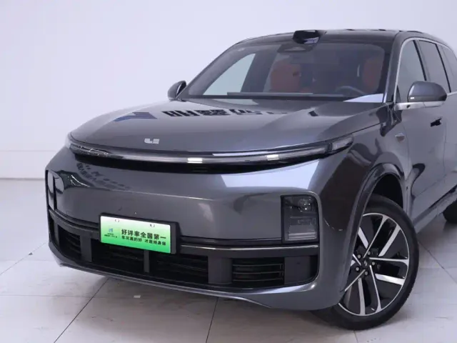 Li Auto L9 — Фото автомобиля 3