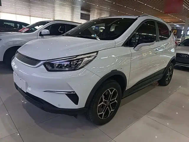 Фотография автомобиля — BYD Yuan Pro