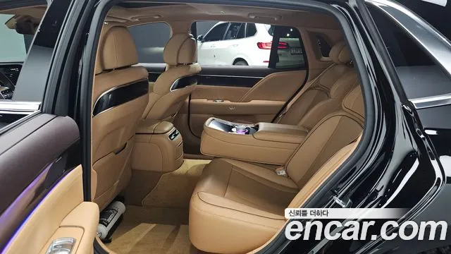 Genesis G90 Бензин 3.5 турбо AWD — Фото автомобиля 7