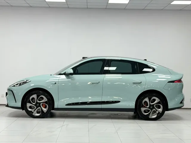 IM Motors LS6 — Фото автомобиля 3