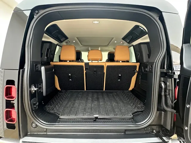 Land Rover Defender — Фото автомобиля 19