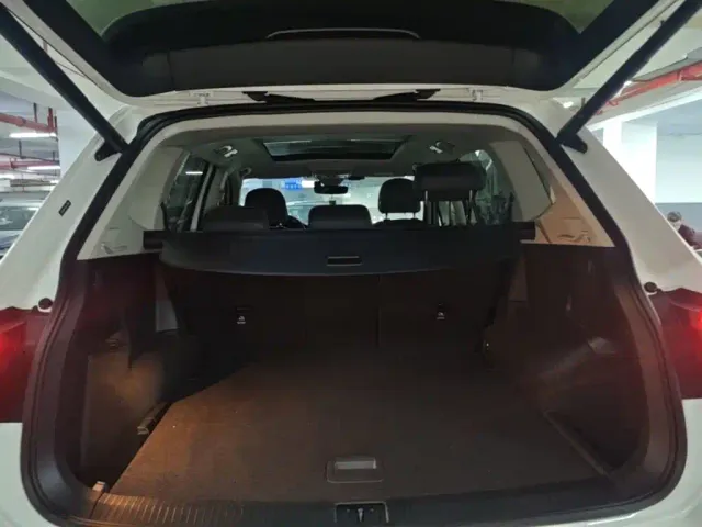 Volkswagen Tiguan L — Фото автомобиля 18