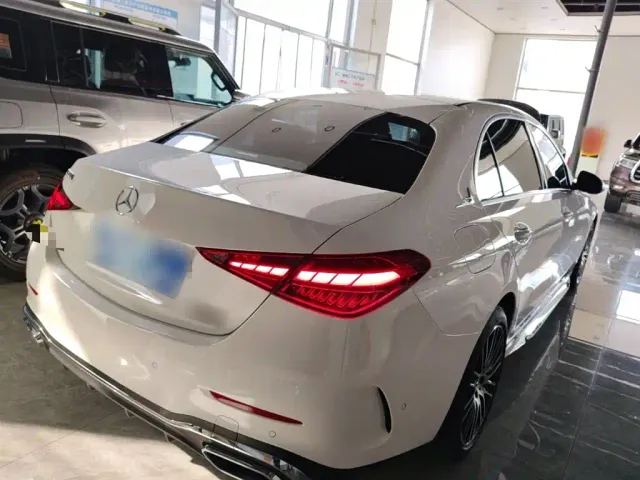 Mercedes-Benz C-Class — Фото автомобиля 6