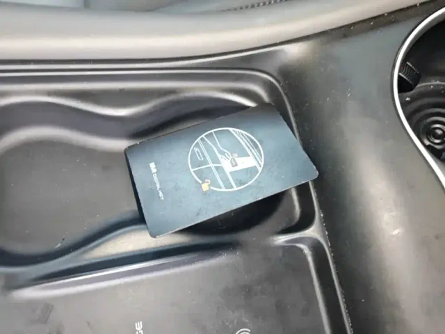 IM Motors LS6 — Фото автомобиля 8
