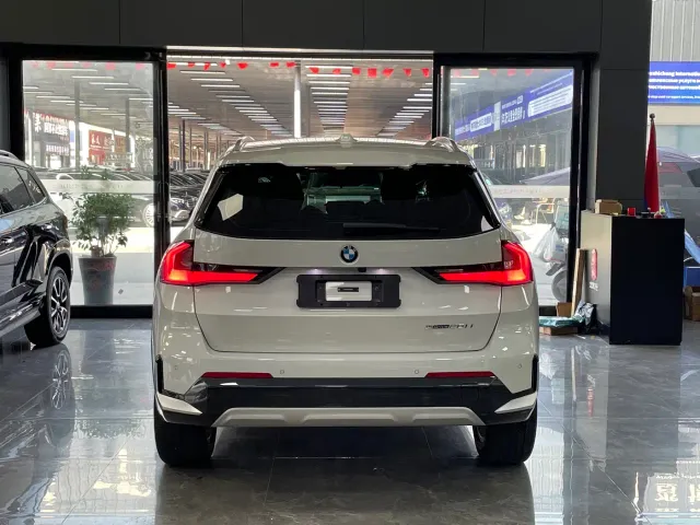 BMW X1 — Фото автомобиля 14