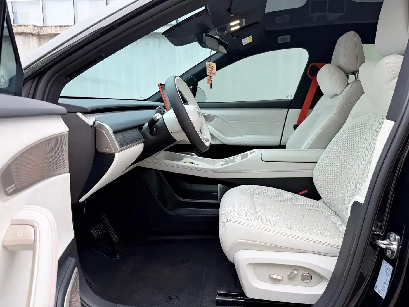 Ledao Ledao L60 2024 60kWh AWD Version — Фото автомобиля 4
