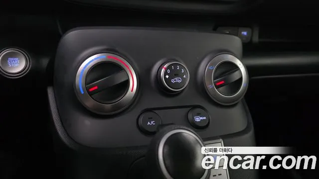 Hyundai Casper Casper Essential Light — Фото автомобиля 16