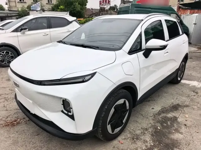 Фотография автомобиля — Geely Geometry E Firefly