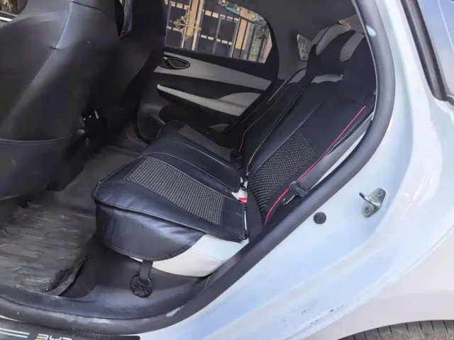 BYD Seal 05 DM-i — Фото автомобиля 14
