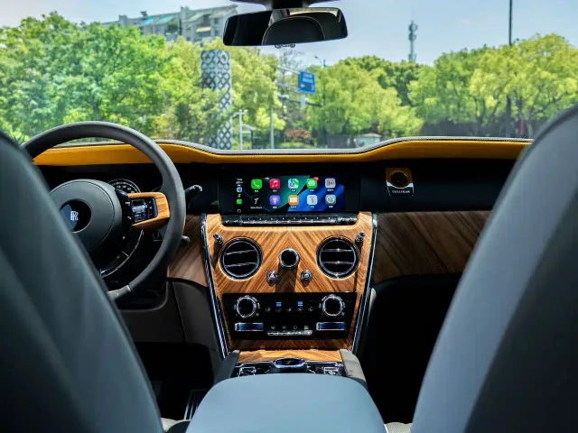 Rolls-Royce Cullinan — Фото автомобиля 22