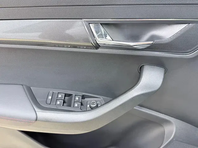 Skoda Karoq — Фото автомобиля 10