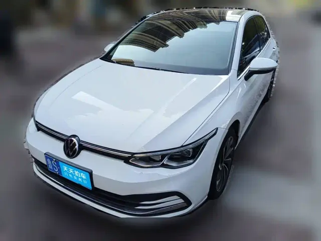 Фотография автомобиля — Volkswagen Golf