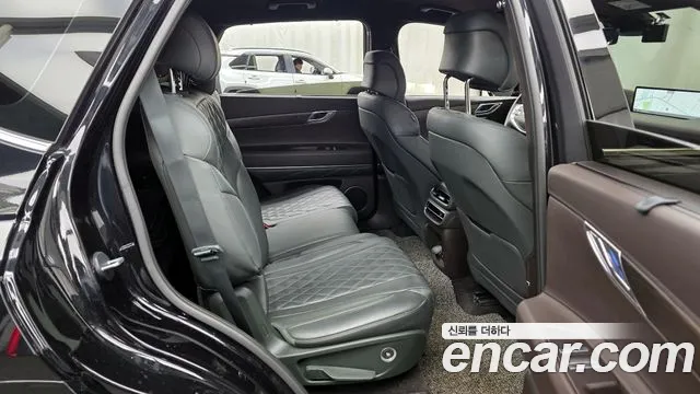 Genesis GV80 2.5T Бензин AWD — Фото автомобиля 12
