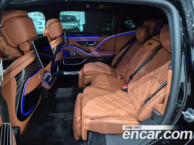 Mercedes-Benz S-Class — Фото автомобиля 11