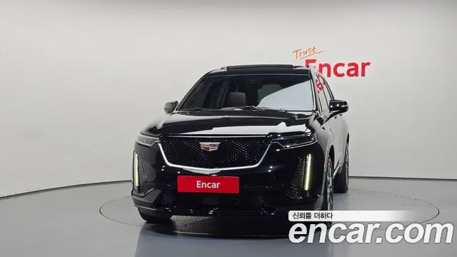 Cadillac XT6 — Фото автомобиля 3