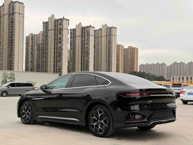 BYD Han — Фото автомобиля 6