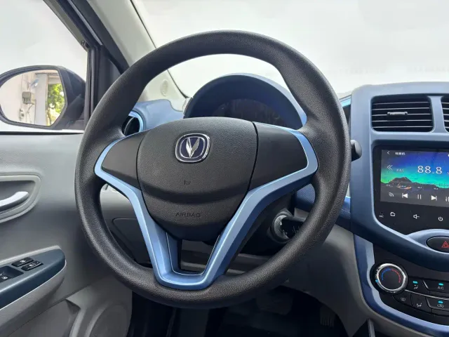 Changan Benben E-Star — Фото автомобиля 9