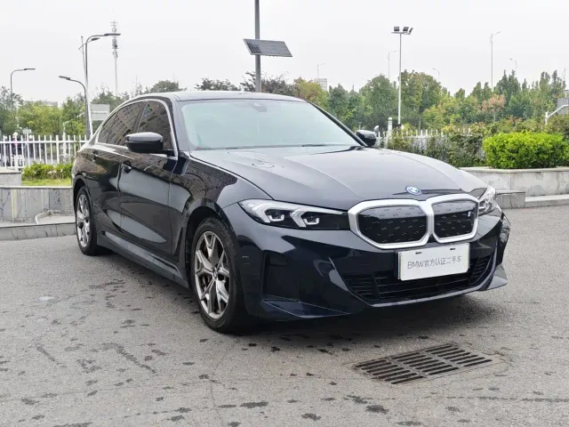 BMW i3 — Фото автомобиля 3