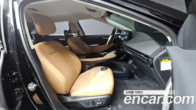 Kia EV6 — Фото автомобиля 16