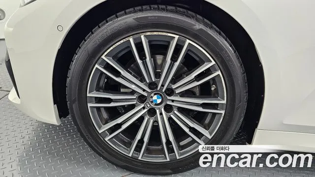 BMW 3-Series 3 серия (G20) 320i M Sport — Фото автомобиля 5