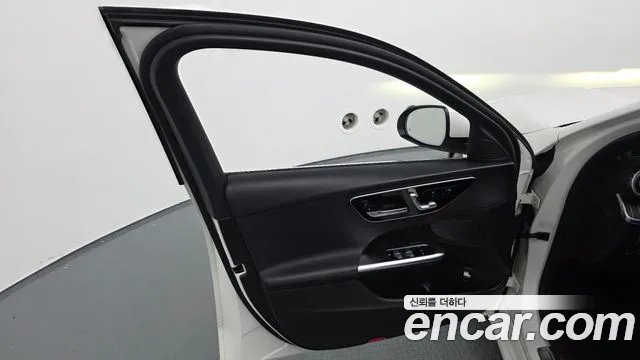 Mercedes-Benz C-Class — Фото автомобиля 20