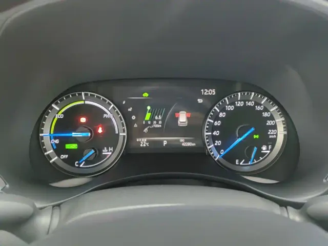 Toyota Highlander — Фото автомобиля 11